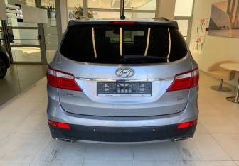 Подержанный автомобиль Hyundai Santa Fe 2013 года (5 фото)