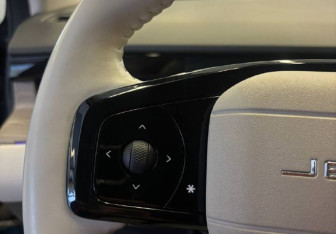 Подержанный автомобиль Jetour Dashing 2023 года (19 фото)