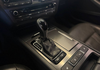 Подержанный автомобиль Hyundai Genesis 2015 года (22 фото)