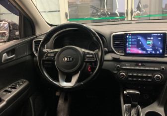 Подержанный автомобиль Kia Sportage 2019 года (11 фото)