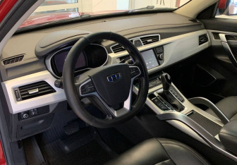 Подержанный автомобиль Geely Atlas 2020 года (14 фото)