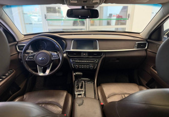 Подержанный автомобиль Kia Optima Sedan 2019 года (11 фото)