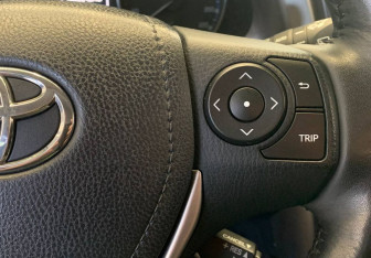 Подержанный автомобиль Toyota RAV4 2019 года (19 фото)