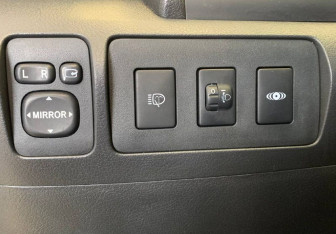 Подержанный автомобиль Toyota Camry Sedan 2006 года (16 фото)