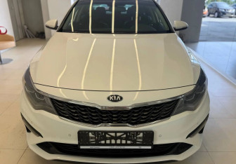 Подержанный автомобиль Kia Optima Sedan 2019 года (2 фото)