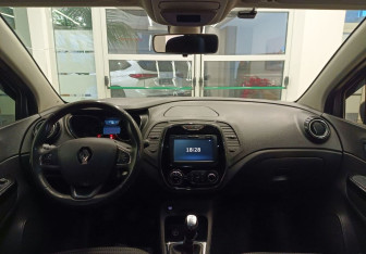 Подержанный автомобиль Renault Kaptur 2019 года (11 фото)