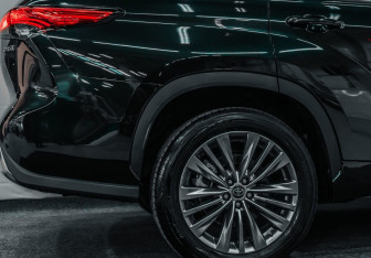 Новый Toyota Highlander 2025 (8 фото)