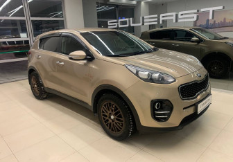 Подержанный автомобиль Kia Sportage 2017 года (3 фото)