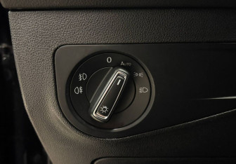 Подержанный автомобиль Volkswagen Tiguan 2017 года (27 фото)