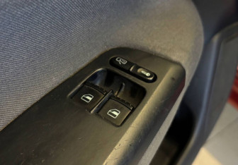 Подержанный автомобиль Skoda Octavia Liftback 2008 года (20 фото)