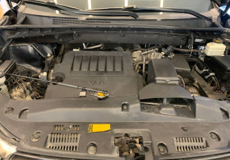 Подержанный автомобиль Toyota Highlander 2014 года (7 фото)