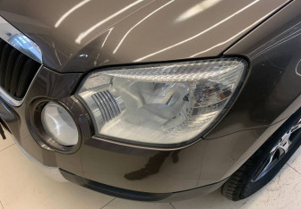 Подержанный автомобиль Skoda Yeti 2010 года (15 фото)