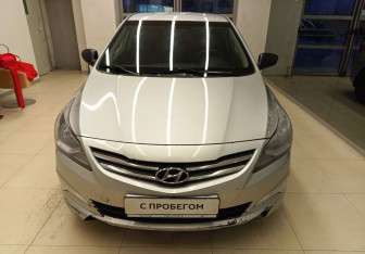 Подержанный автомобиль Hyundai Solaris Sedan 2016 года (2 фото)