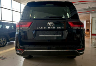 Новый Toyota Land Cruiser Suv 2026 (5 фото)