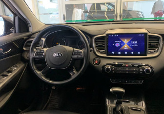 Подержанный автомобиль Kia Sorento 2019 года (8 фото)