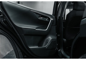 Новый Toyota RAV4 2025 (18 фото)