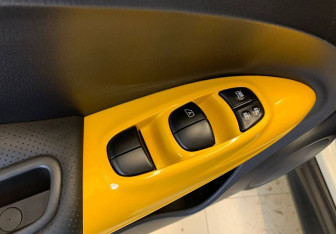 Подержанный автомобиль Nissan Juke 2017 года (17 фото)