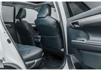 Новый Toyota Highlander 2025 (9 фото)