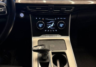 Подержанный автомобиль Exeed VX 2022 года (16 фото)