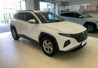 Подержанный автомобиль Hyundai Tucson 2022 года (3 фото)