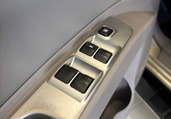 Подержанный автомобиль Mitsubishi Pajero Sport 2010 года (18 фото)