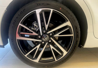 Новый Toyota Camry Sedan 2025 (6 фото)