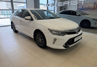 Подержанный автомобиль Toyota Camry Sedan 2018 года (3 фото)