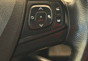 Подержанный автомобиль Toyota Camry Sedan 2015 года (19 фото)