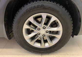 Подержанный автомобиль Hyundai Santa Fe 2021 года (16 фото)