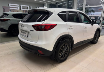 Подержанный автомобиль Mazda CX-5 2015 года (4 фото)