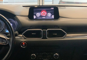Подержанный автомобиль Mazda CX-5 2018 года (12 фото)