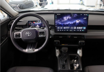 Новый Toyota RAV4 2026 (10 фото)