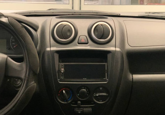 Подержанный автомобиль LADA (ВАЗ) Granta Sedan 2016 года (13 фото)