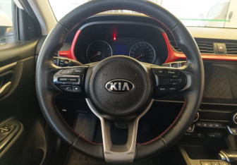 Подержанный автомобиль Kia Rio Sedan 2021 года (8 фото)