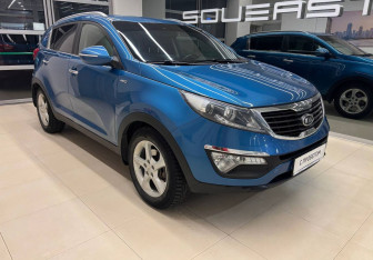 Подержанный автомобиль Kia Sportage 2012 года (3 фото)
