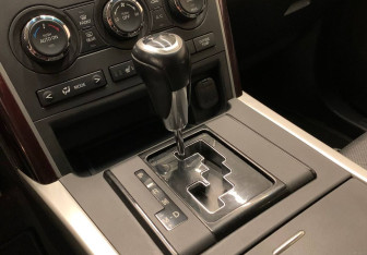 Подержанный автомобиль Mazda CX-9 2012 года (22 фото)