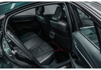 Новый Toyota Camry Sedan 2025 (8 фото)