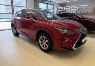 Подержанный автомобиль Lexus RX 2019 года (3 фото)