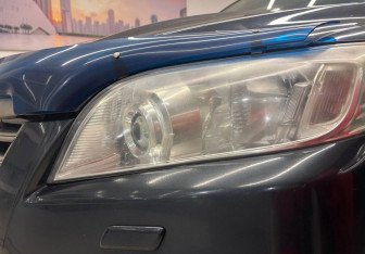 Подержанный автомобиль Toyota RAV4 2011 года (14 фото)