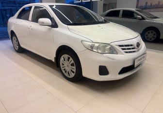 Подержанный автомобиль Toyota Corolla Sedan 2010 года (3 фото)