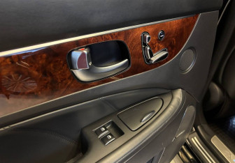 Подержанный автомобиль Hyundai Equus 2013 года (15 фото)