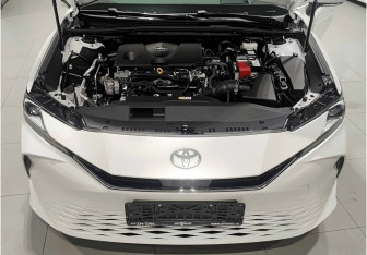 Новый Toyota Camry Sedan 2025 (14 фото)