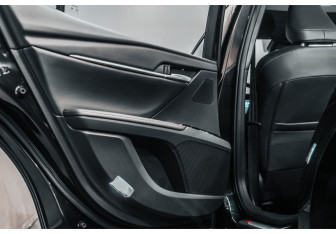 Новый Toyota Camry Sedan 2025 (18 фото)