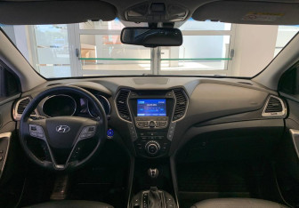 Подержанный автомобиль Hyundai Santa Fe 2013 года (11 фото)