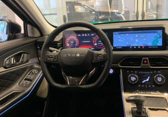 Подержанный автомобиль Exeed TXL 2023 года (9 фото)