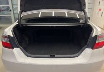 Подержанный автомобиль Toyota Camry Sedan 2017 года (8 фото)