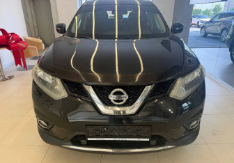 Подержанный автомобиль Nissan X-Trail 2016 года (2 фото)