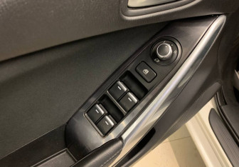 Подержанный автомобиль Mazda 6 Sedan 2015 года (17 фото)