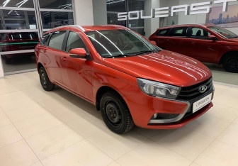 Подержанный автомобиль LADA (ВАЗ) Vesta Wagon 2020 года (3 фото)