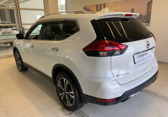 Подержанный автомобиль Nissan X-Trail 2020 года (6 фото)